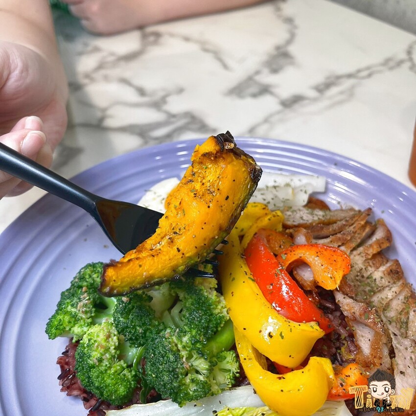 新竹高級蒸烤箱烤出原型食材的健康與美味！115元起義式餐廳等級的健康餐盒！