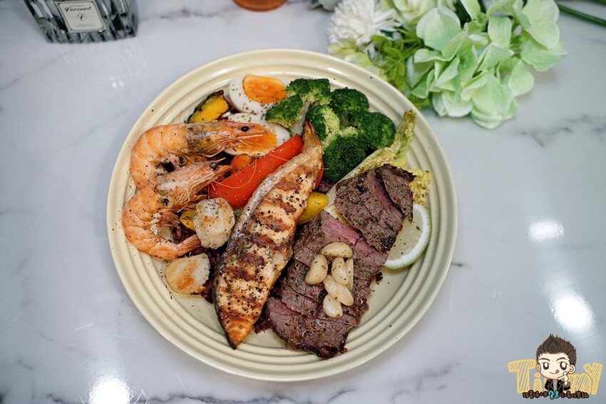 新竹高級蒸烤箱烤出原型食材的健康與美味！115元起義式餐廳等級的健康餐盒！