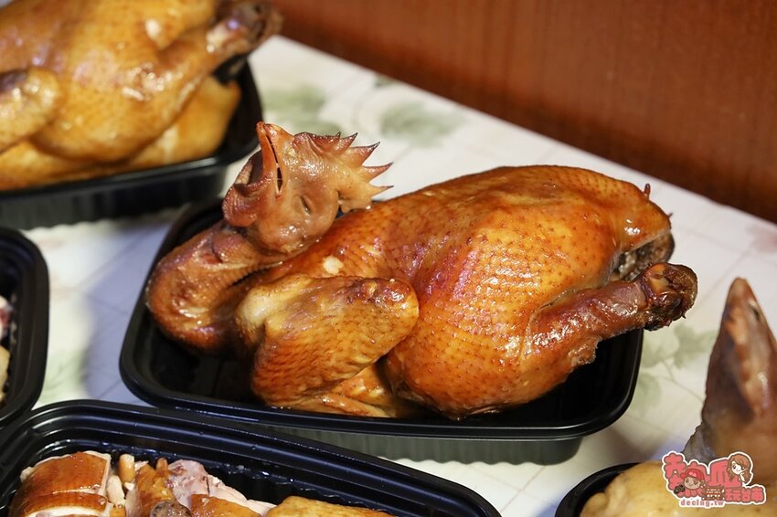 【台南便當】台南秒殺等級的土雞便當店！全雞半雞也很狂，記得要早點來或預訂啊：好棒棒土雞便當 - 熱血玩台南。跳躍新世界