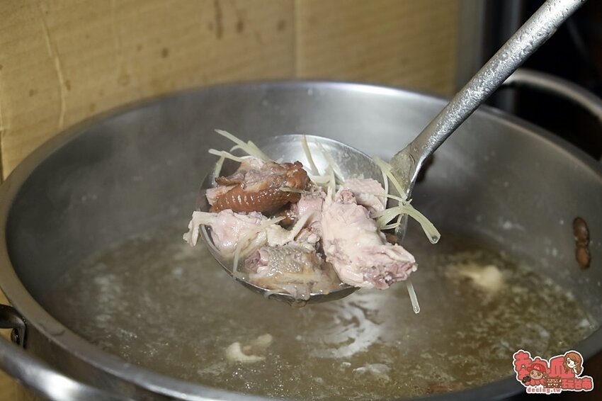 【台南便當】台南秒殺等級的土雞便當店！全雞半雞也很狂，記得要早點來或預訂啊：好棒棒土雞便當 - 熱血玩台南。跳躍新世界