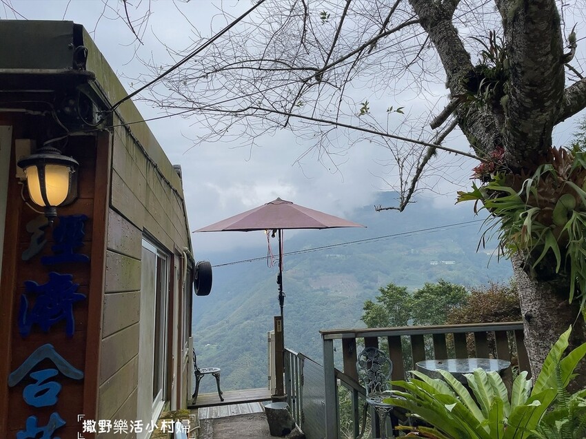 坐流籠下來的香噴噴烤雞｜拉拉山【光明休閒農場】馬告磚窯雞