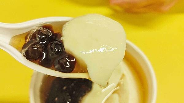 【新店美食】甜在心糖水舖｜豆花１碗只要３５元，太誇張的便宜啦～！