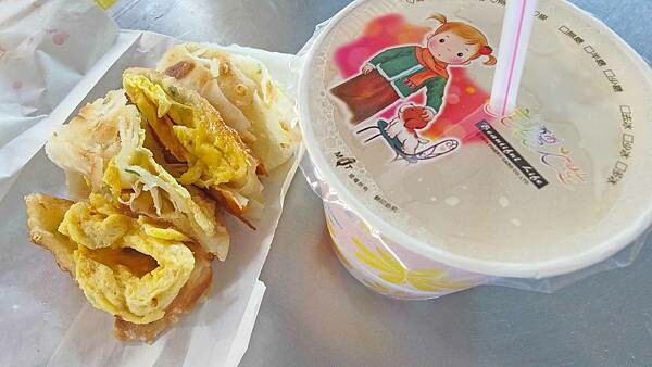 【新店美食】甜在心糖水舖｜豆花１碗只要３５元，太誇張的便宜啦～！