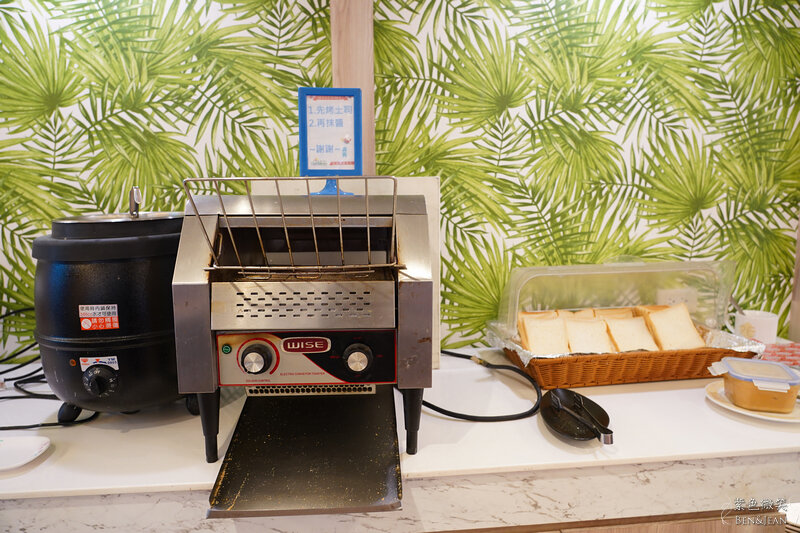 嘉義住宿推薦》詩情花園渡假村~豪華露營車一房一台  團康晚會 小孩玩得超開心 嘉義親子住宿