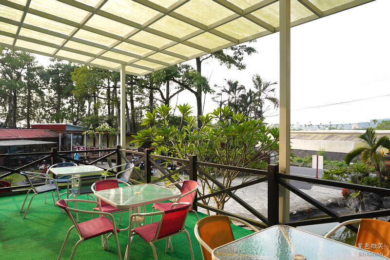 嘉義住宿推薦》詩情花園渡假村~豪華露營車一房一台  團康晚會 小孩玩得超開心 嘉義親子住宿