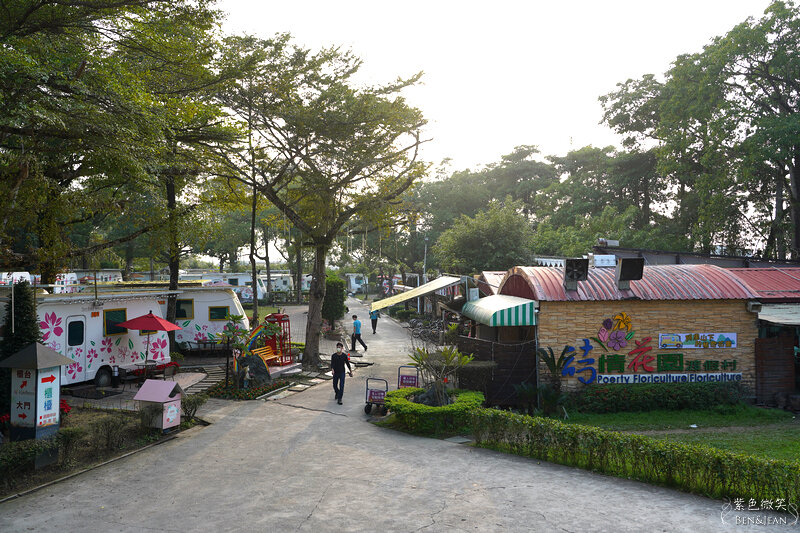 嘉義住宿推薦》詩情花園渡假村~豪華露營車一房一台  團康晚會 小孩玩得超開心 嘉義親子住宿