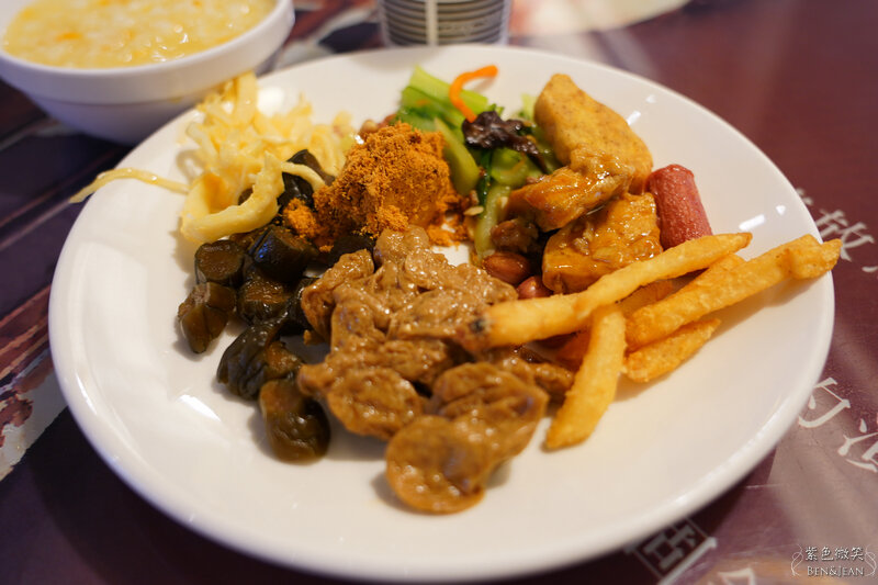 嘉義住宿推薦》詩情花園渡假村~豪華露營車一房一台  團康晚會 小孩玩得超開心 嘉義親子住宿