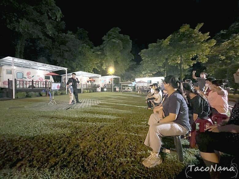 嘉義露營車推薦》詩情花園渡假村│夢幻森林系露營車住宿，一入園就玩不停！直接車前就開吃的BBQ晚餐與一系列