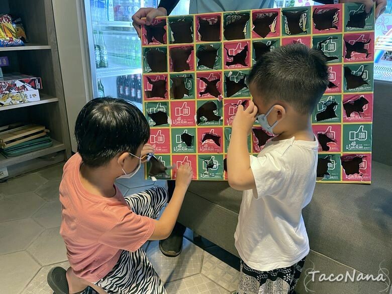 嘉義露營車推薦》詩情花園渡假村│夢幻森林系露營車住宿，一入園就玩不停！直接車前就開吃的BBQ晚餐與一系列