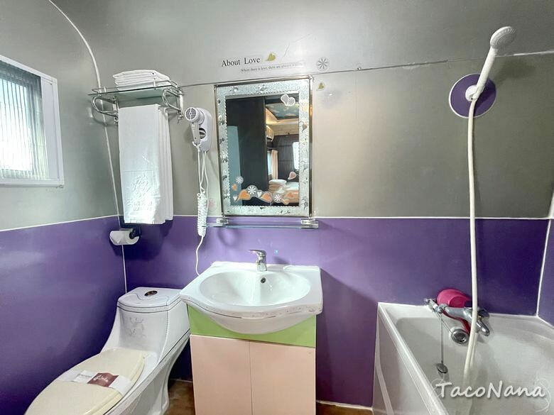 嘉義露營車推薦》詩情花園渡假村│夢幻森林系露營車住宿，一入園就玩不停！直接車前就開吃的BBQ晚餐與一系列