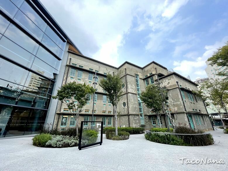 嘉義露營車推薦》詩情花園渡假村│夢幻森林系露營車住宿，一入園就玩不停！直接車前就開吃的BBQ晚餐與一系列