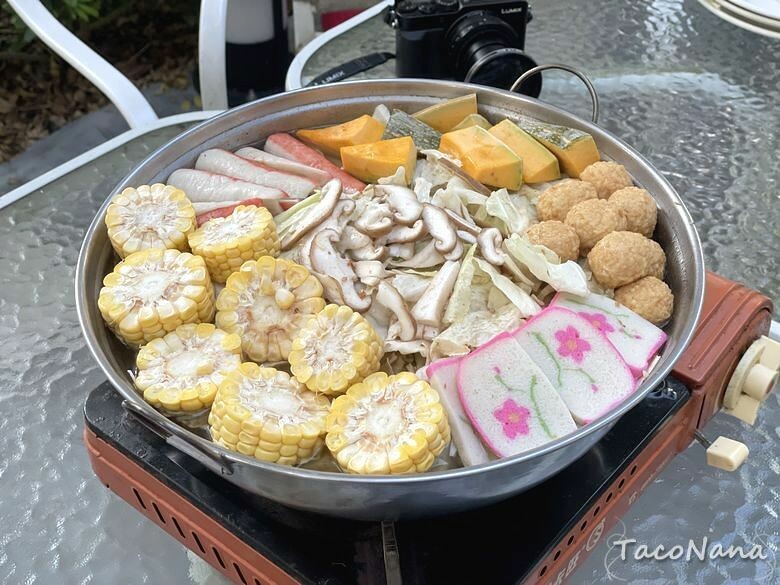 嘉義露營車推薦》詩情花園渡假村│夢幻森林系露營車住宿，一入園就玩不停！直接車前就開吃的BBQ晚餐與一系列