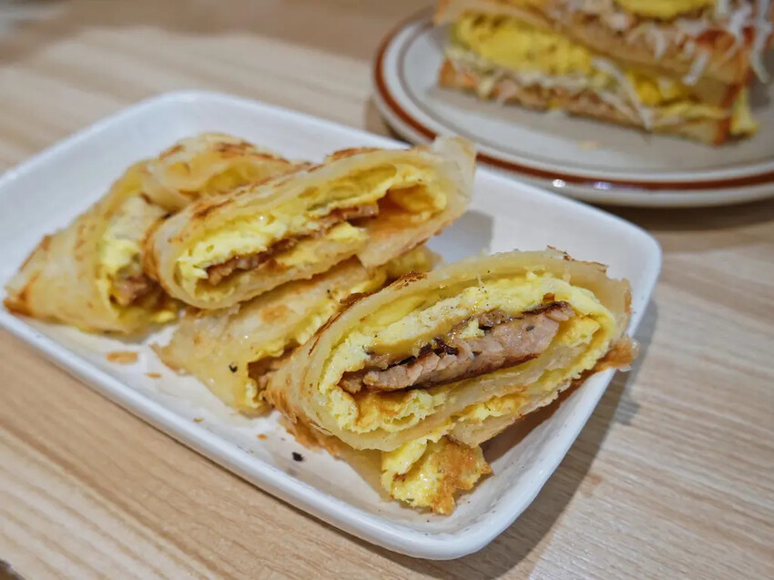 新北永和「走花路早餐」感受花路祝福的美味早晨，頂溪捷運周邊韓式特色早餐店。