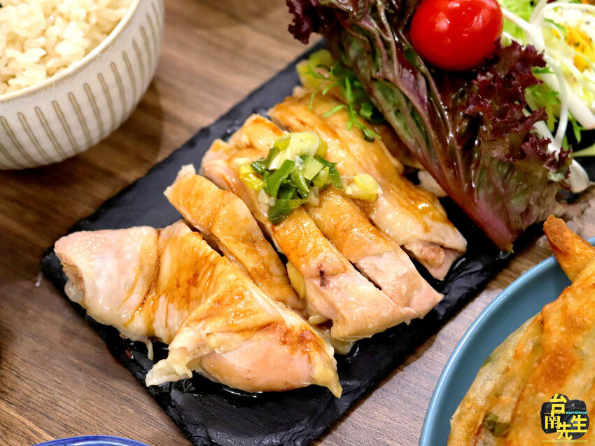 台南馬來西亞料理／馬來西亞人定居台南開店創業／藏身超隱密巷弄中／沒有在地人帶路保證找不到／不用出國也能吃得道地