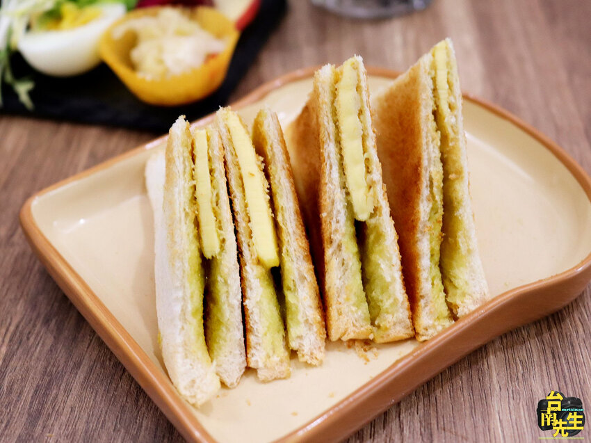 台南馬來西亞料理／馬來西亞人定居台南開店創業／藏身超隱密巷弄中／沒有在地人帶路保證找不到／不用出國也能吃得道地