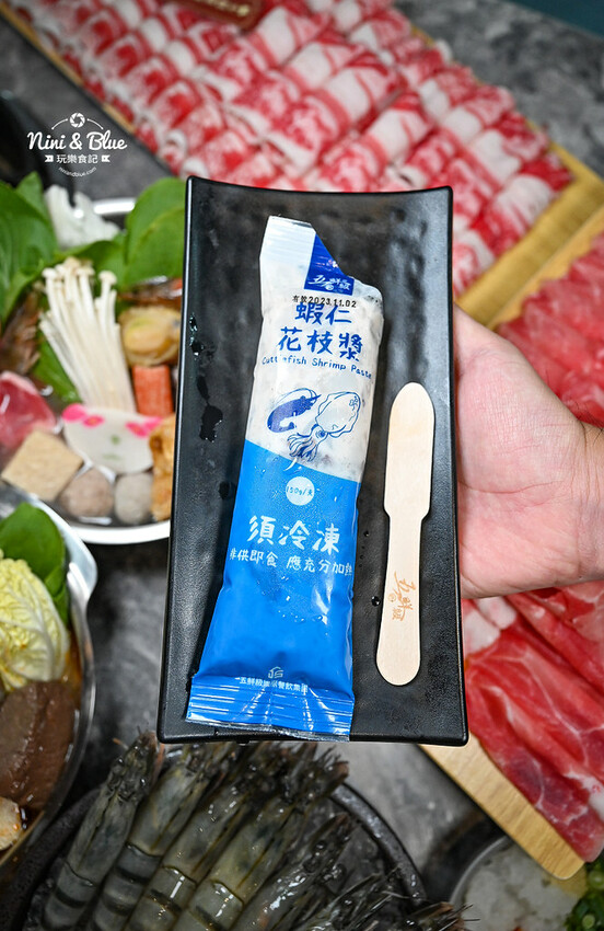 推薦海陸鍋+17盎司肉片,還有白飯、飲料吃到飽、兒童遊戲室-妮妮布魯