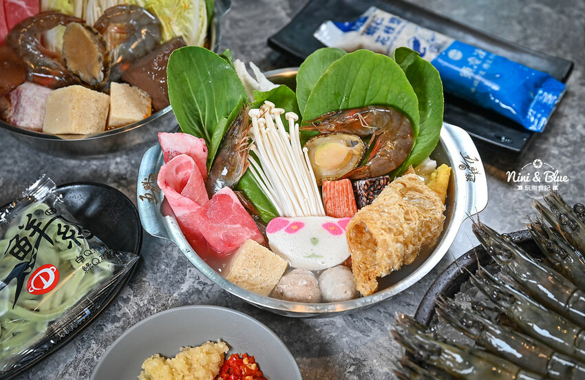 推薦海陸鍋+17盎司肉片,還有白飯、飲料吃到飽、兒童遊戲室-妮妮布魯