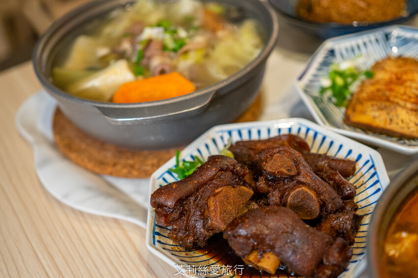 內湖美食 一個人也能吃麻辣鍋 香麻夠味 湯頭順口可以直接喝 緒食一鍋小麻辣 青花滷 CITYLINK美食 - 艾莉絲愛旅行