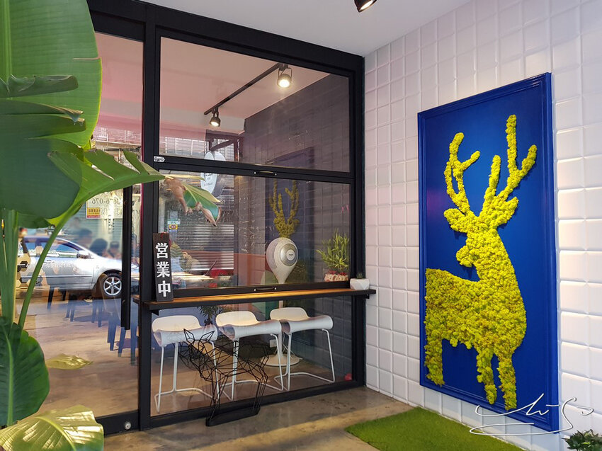 【西門町美食推薦】ZOO BISTRO 滷餐小酒館 ➤ 動物園餐酒館，超好吃控肉飯，完美下酒菜滷味餐盤，再來杯華燈