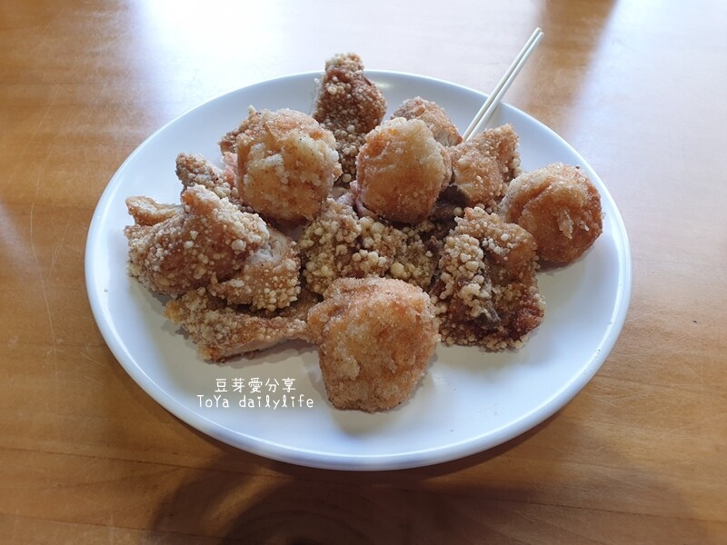 台中麻辣大腸麵線｜SOGO附近美味的平價小吃 🌱豆芽愛吃在台中