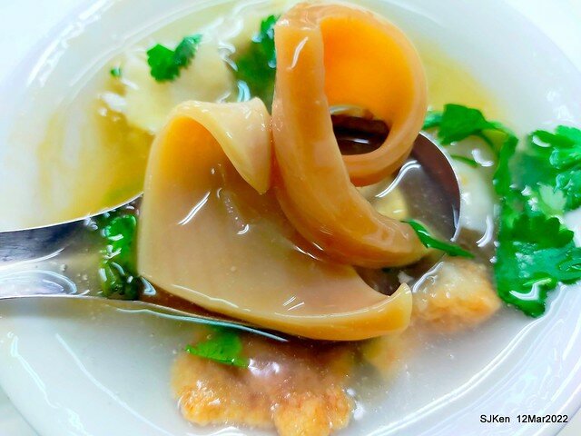 (北投芝山站周邊美食)「莊添喜小吃店」(Oyster omelette ,pork meat & squid soup store), Taipei, Taiwan, SJKen, Mar 12, 2022.