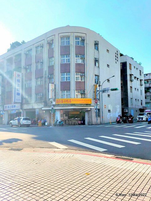(北投芝山站周邊美食)「莊添喜小吃店」(Oyster omelette ,pork meat & squid soup store), Taipei, Taiwan, SJKen, Mar 12, 2022.