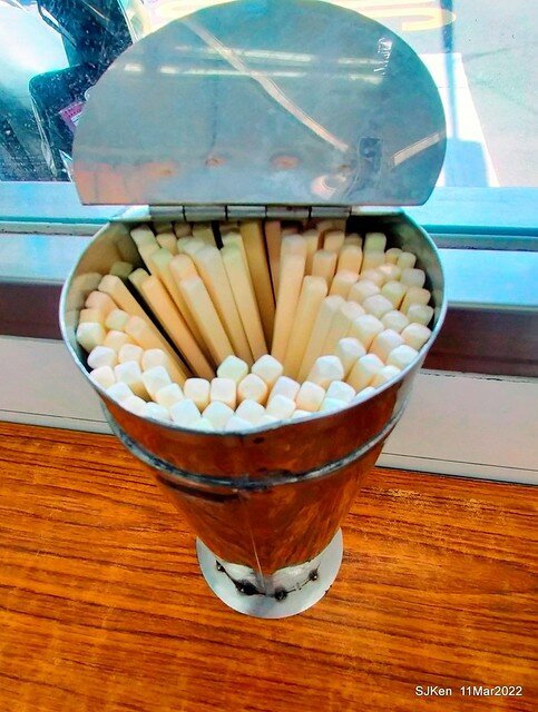 (大稻埕美食)「佳興魚丸店」總店(Fish ball soup, squid soup &　bean thread noodle), Taipei, Taiwan, SJKen, Mar 11, 2022.