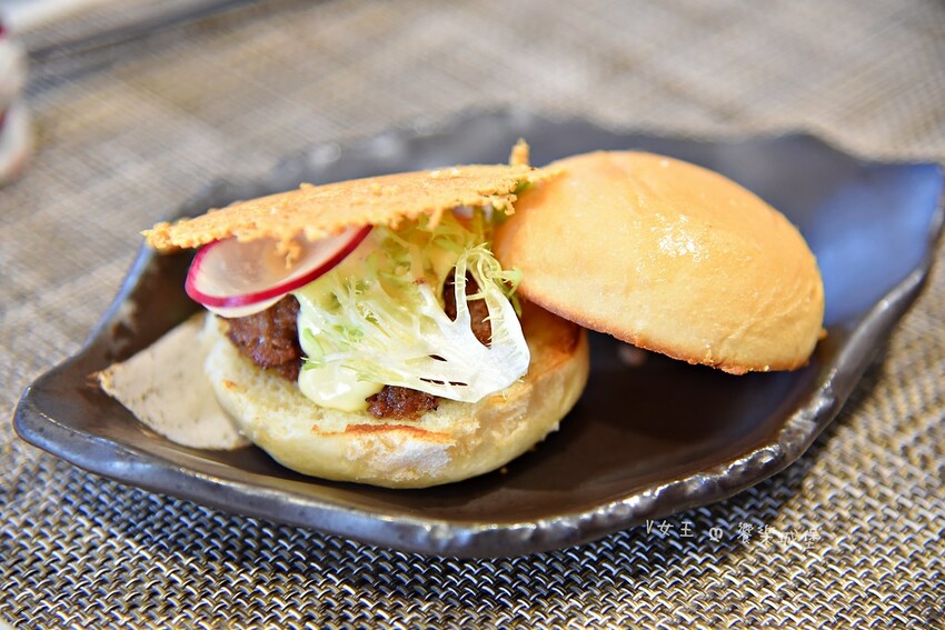 台北一位難求頂級鐵板燒插旗林口 ll 網路溫度計冠軍,老饕活龍蝦三吃、A5和牛、生食級干貝14品豪華料理,20