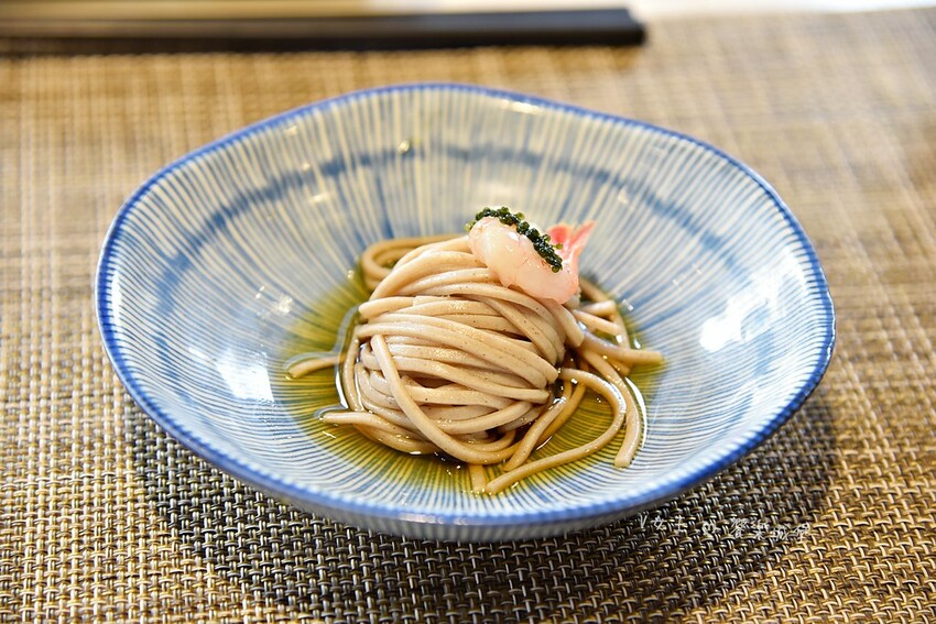 台北一位難求頂級鐵板燒插旗林口 ll 網路溫度計冠軍,老饕活龍蝦三吃、A5和牛、生食級干貝14品豪華料理,20