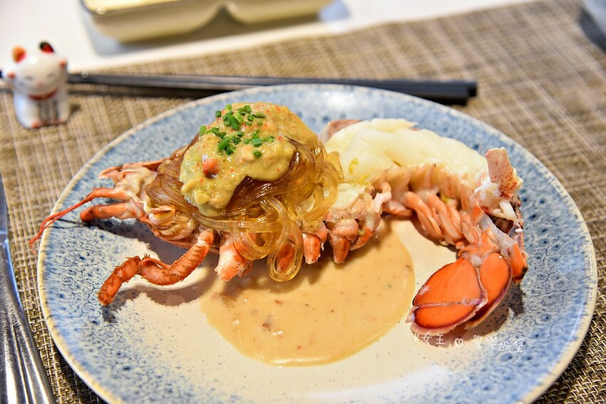 台北一位難求頂級鐵板燒插旗林口 ll 網路溫度計冠軍,老饕活龍蝦三吃、A5和牛、生食級干貝14品豪華料理,20