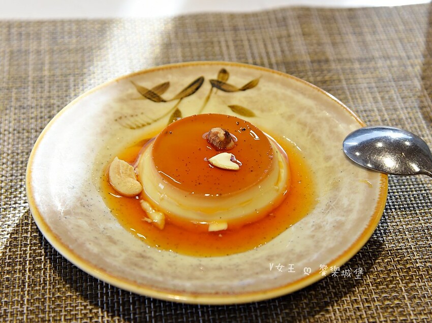 台北一位難求頂級鐵板燒插旗林口 ll 網路溫度計冠軍,老饕活龍蝦三吃、A5和牛、生食級干貝14品豪華料理,20