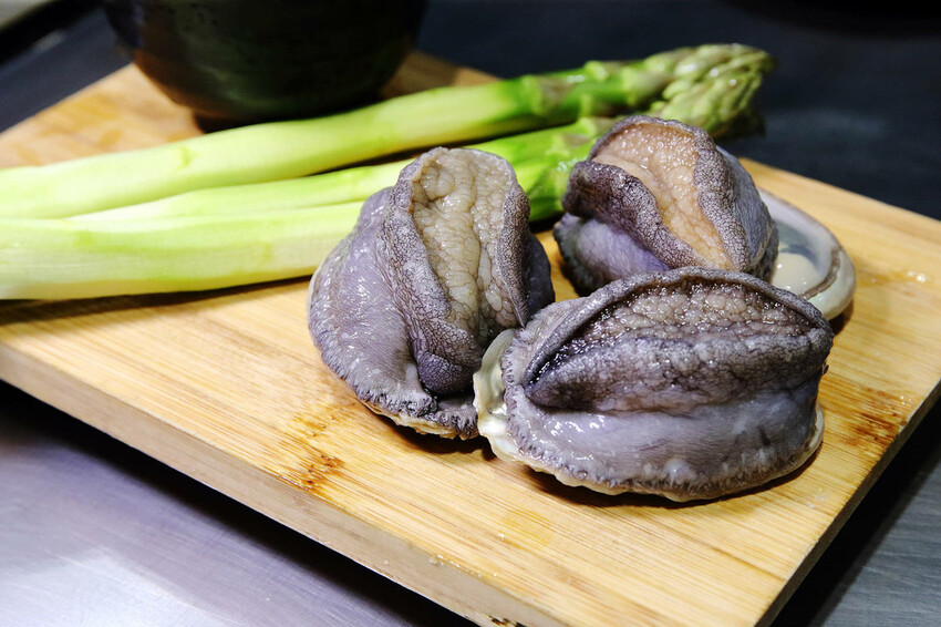 Google 評論4.8高分，無菜單鐵板燒 近在林口，人氣套