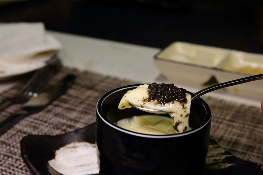 Google 評論4.8高分，無菜單鐵板燒 近在林口，人氣套