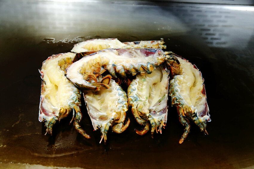 Google 評論4.8高分，無菜單鐵板燒 近在林口，人氣套