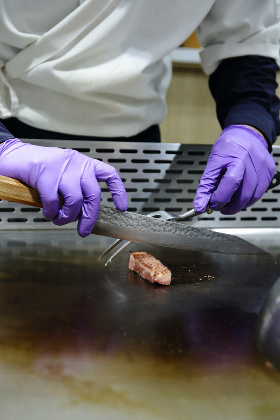 Google 評論4.8高分，無菜單鐵板燒 近在林口，人氣套