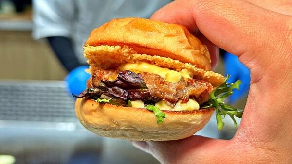 LINE_ALBUM__230131_90 LINE_ALBUM__230131_90