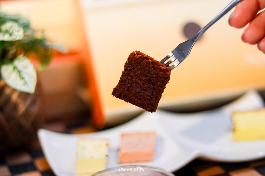 天子舒芙蕾 | 每日限量新鮮現做，可以外帶的法式舒芙蕾！ (台鐵新烏日店)