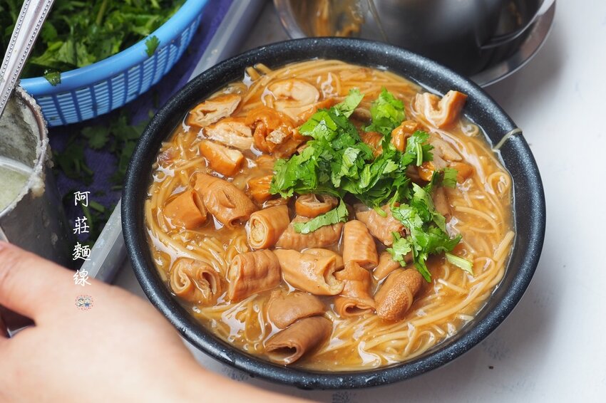 大同寶寶小虎隊陪你吃飯.懷舊復古小吃,彷彿回到小時候的眷村美食.中壢馬祖新村周邊美食推薦♥李家眷村小館♥