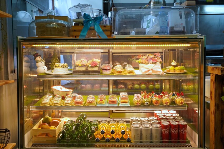 新竹竹北平價大份量早午餐推薦『Mr.Kenny 肯尼廚房』，比臉大雞排漢堡、雙手握不住的牛肉漢堡，還有各式可愛精緻的手作甜點！ - 阿華田的美食日記