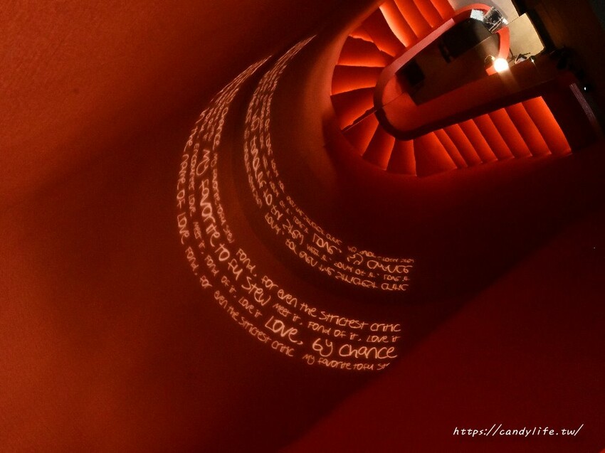 台中市西區FOND 訪韓國傳統豆腐鍋|台中最潮韓式料理,網美夜店風,好吃又好拍,五月底前完成活動享調酒買一送一