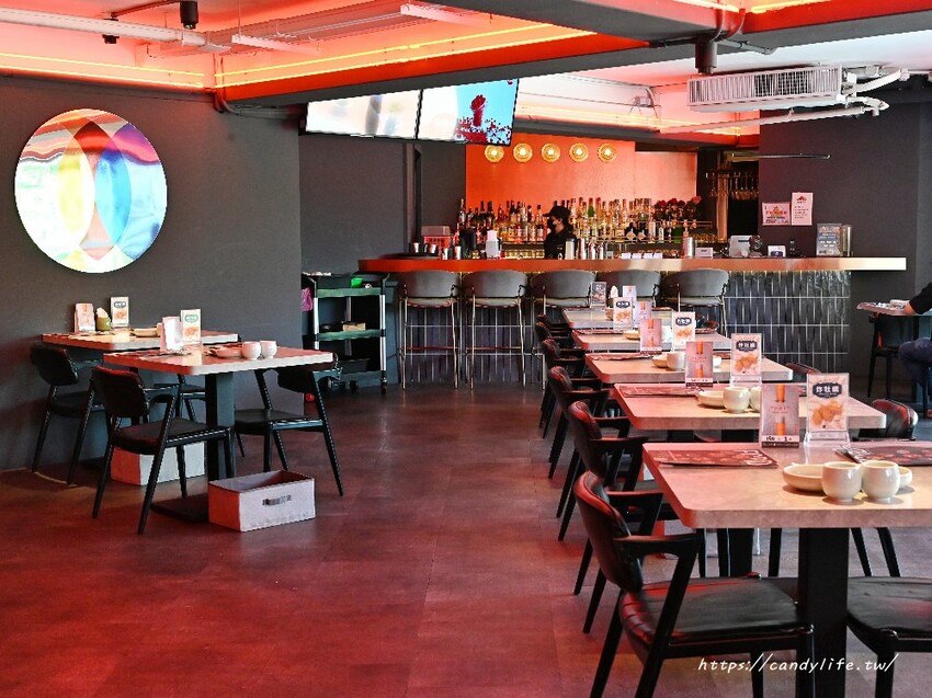 台中市西區FOND 訪韓國傳統豆腐鍋|台中最潮韓式料理,網美夜店風,好吃又好拍,五月底前完成活動享調酒買一送一