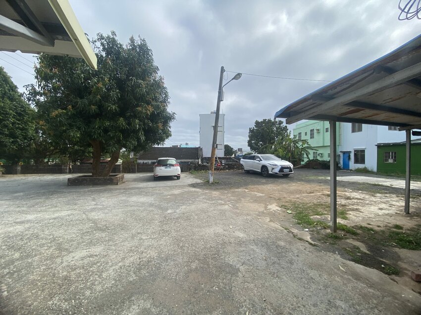 好吃又便宜!生魚片一片5元我還不吃爆!後壁湖海鮮必吃這家「後壁湖上安活海鮮」活跳跳生猛海鮮熱炒口味好、有專屬停車場 @台南好Food遊