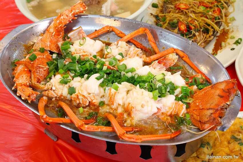 好吃又便宜!生魚片一片5元我還不吃爆!後壁湖海鮮必吃這家「後壁湖上安活海鮮」活跳跳生猛海鮮熱炒口味好、有專屬停車場 @台南好Food遊