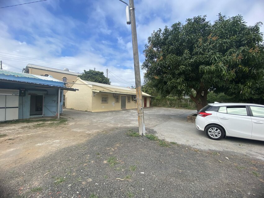 好吃又便宜!生魚片一片5元我還不吃爆!後壁湖海鮮必吃這家「後壁湖上安活海鮮」活跳跳生猛海鮮熱炒口味好、有專屬停車場 @台南好Food遊