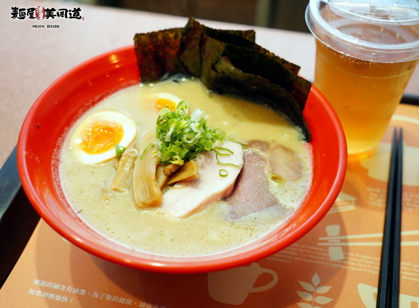 【台北美食】麵屋 美風道．台灣少見濃厚系拉麵，平日商業午餐超划算!