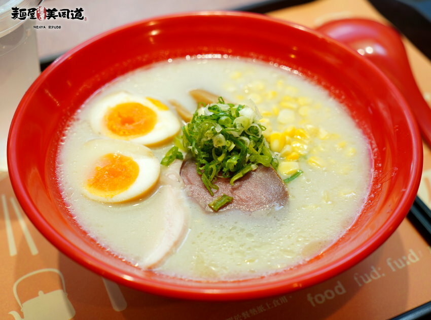 【台北美食】麵屋 美風道．台灣少見濃厚系拉麵，平日商業午餐超划算!