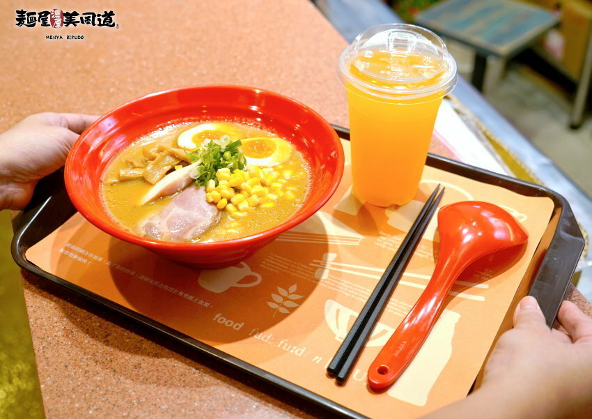 【台北美食】麵屋 美風道．台灣少見濃厚系拉麵，平日商業午餐超划算!
