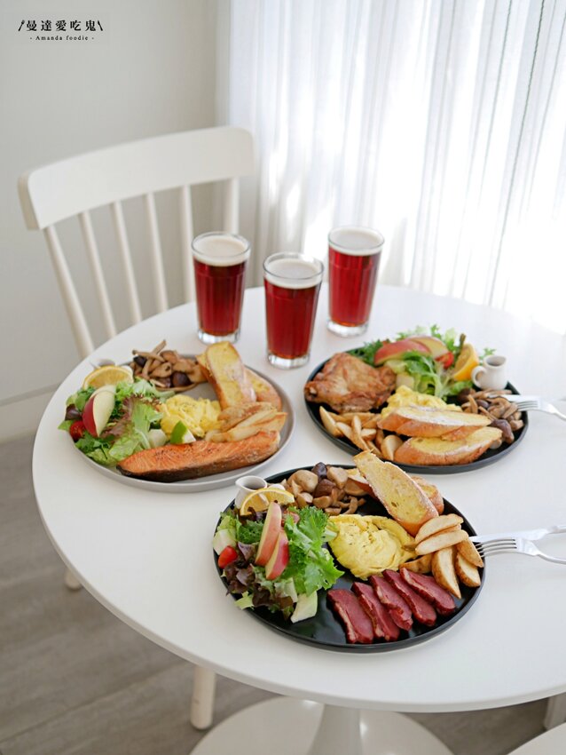 台南早午餐推薦｜外酥內嫩的迷迭香雞腿吃起來『康晨手作廚房』隱藏在巷子裡的神美韓系早午餐 - 曼達愛吃鬼