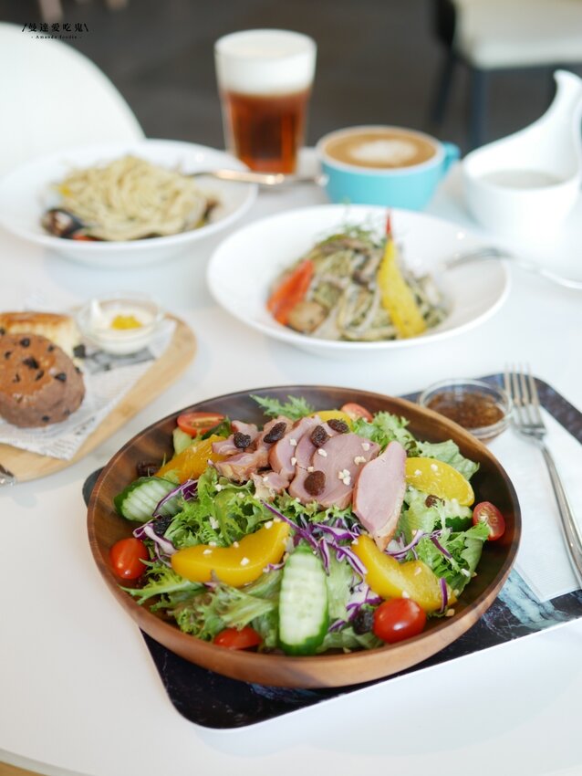 一日咖啡烘豆師體驗『Dyc打咖啡(永康新總圖店)』自己的咖啡豆自己烘,台南總圖絕美午茶空間推薦!台南美食|永康美食|台南下午茶 - 曼達愛吃鬼