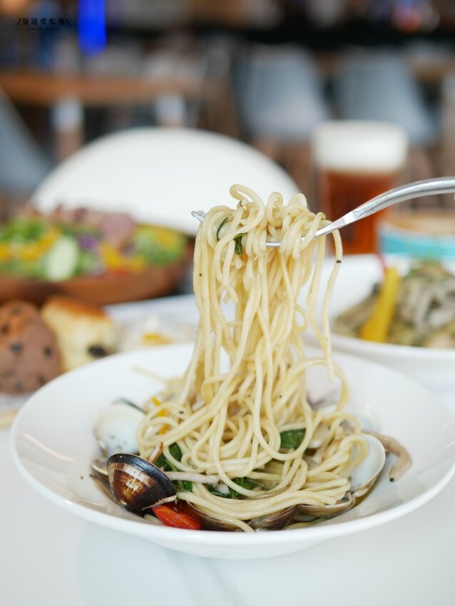 一日咖啡烘豆師體驗『Dyc打咖啡(永康新總圖店)』自己的咖啡豆自己烘,台南總圖絕美午茶空間推薦!台南美食|永康美食|台南下午茶 - 曼達愛吃鬼